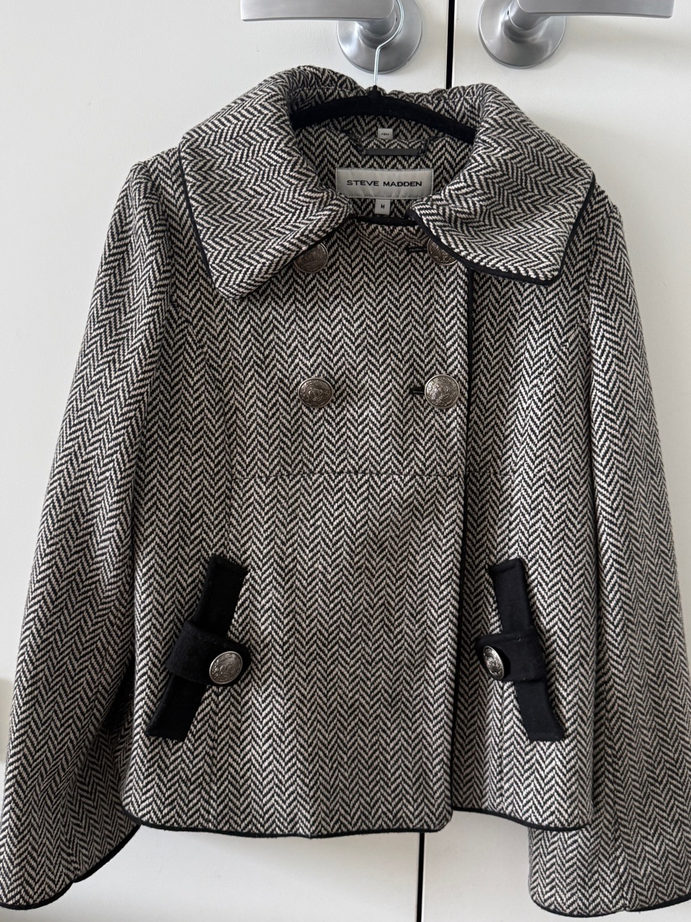 Vintage Steve Madden Black & White Herringbone Peacoat Wool size M